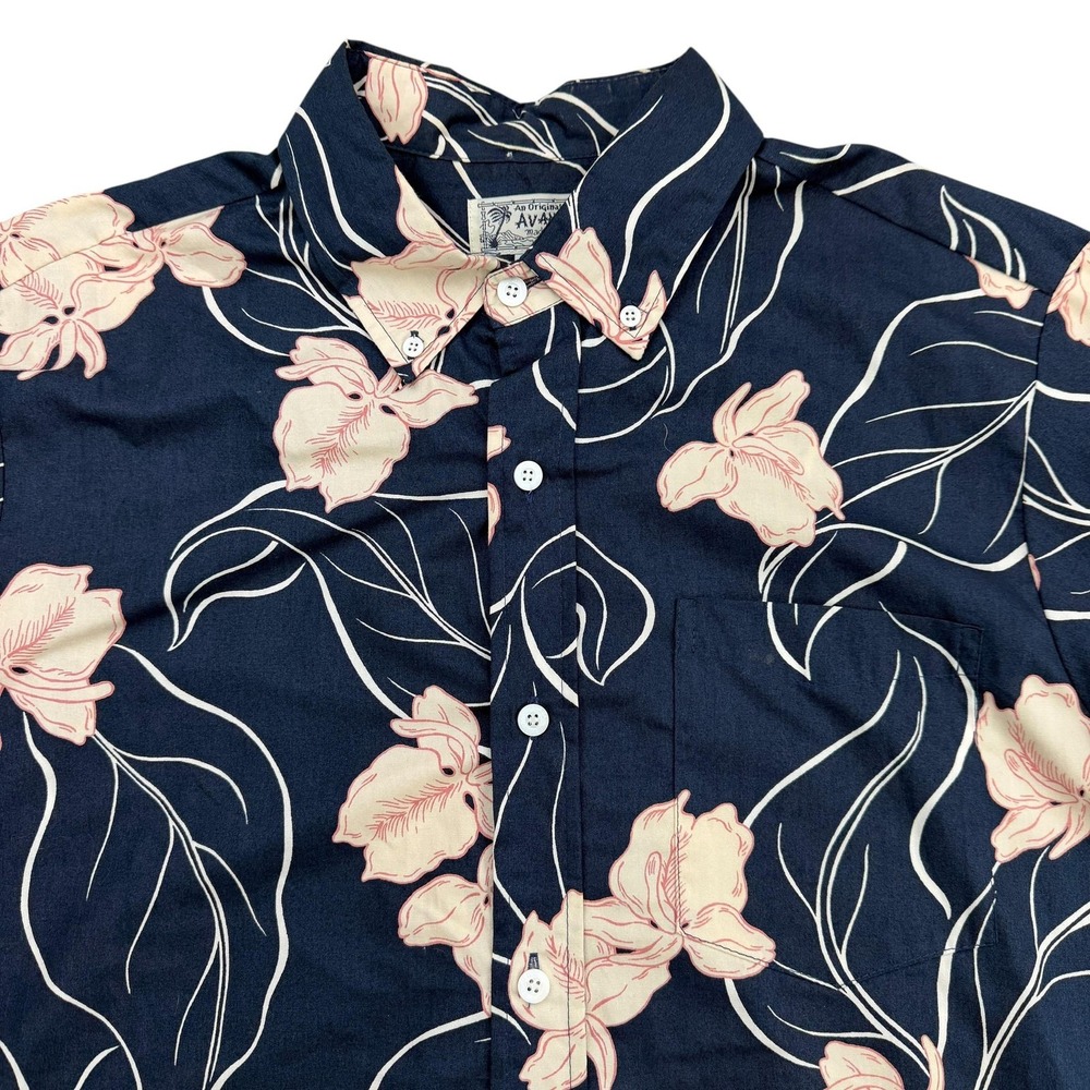 Avanti Shirt Mens XL Blue Short Sleeve Button Up Floral Hawaiian Made Hawaii